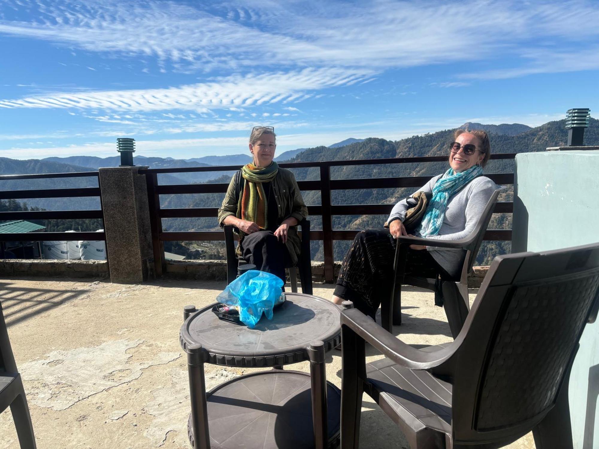Mountain And Peace Apartment Shimla Ngoại thất bức ảnh