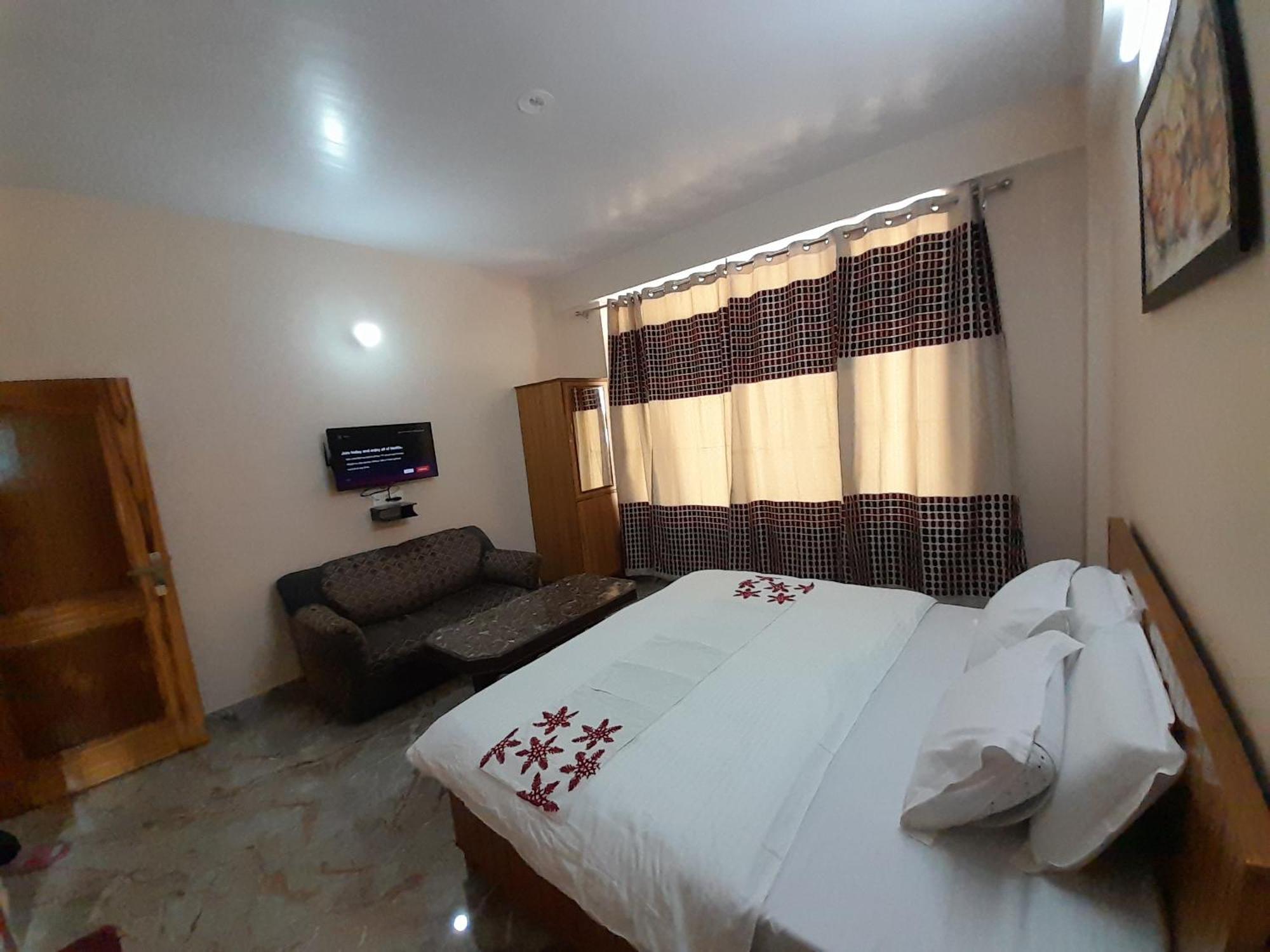 Mountain And Peace Apartment Shimla Ngoại thất bức ảnh
