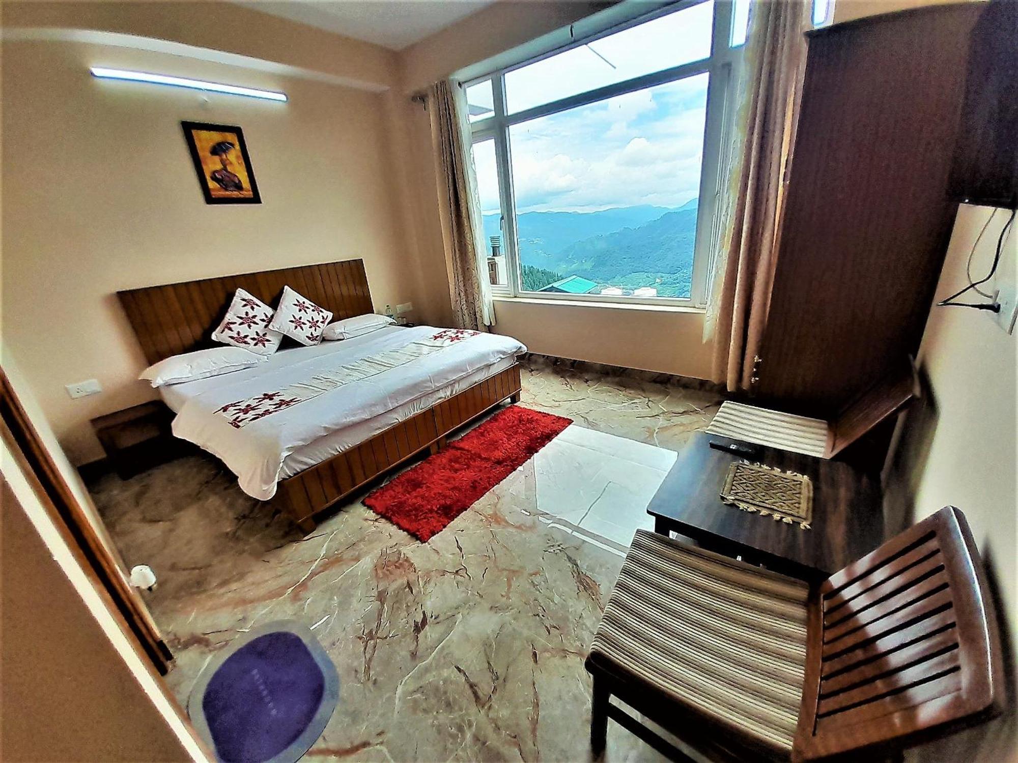 Mountain And Peace Apartment Shimla Ngoại thất bức ảnh