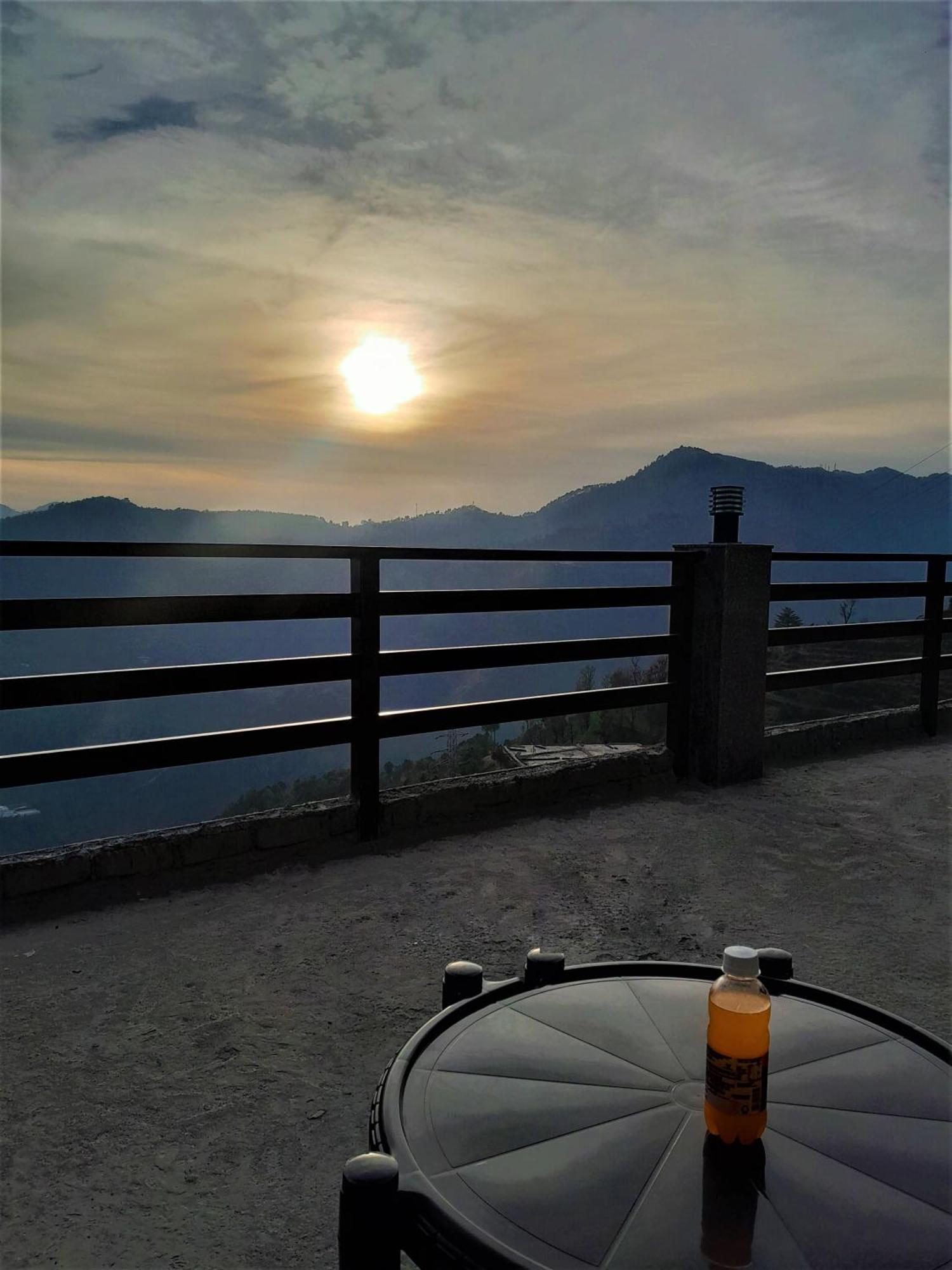 Mountain And Peace Apartment Shimla Ngoại thất bức ảnh