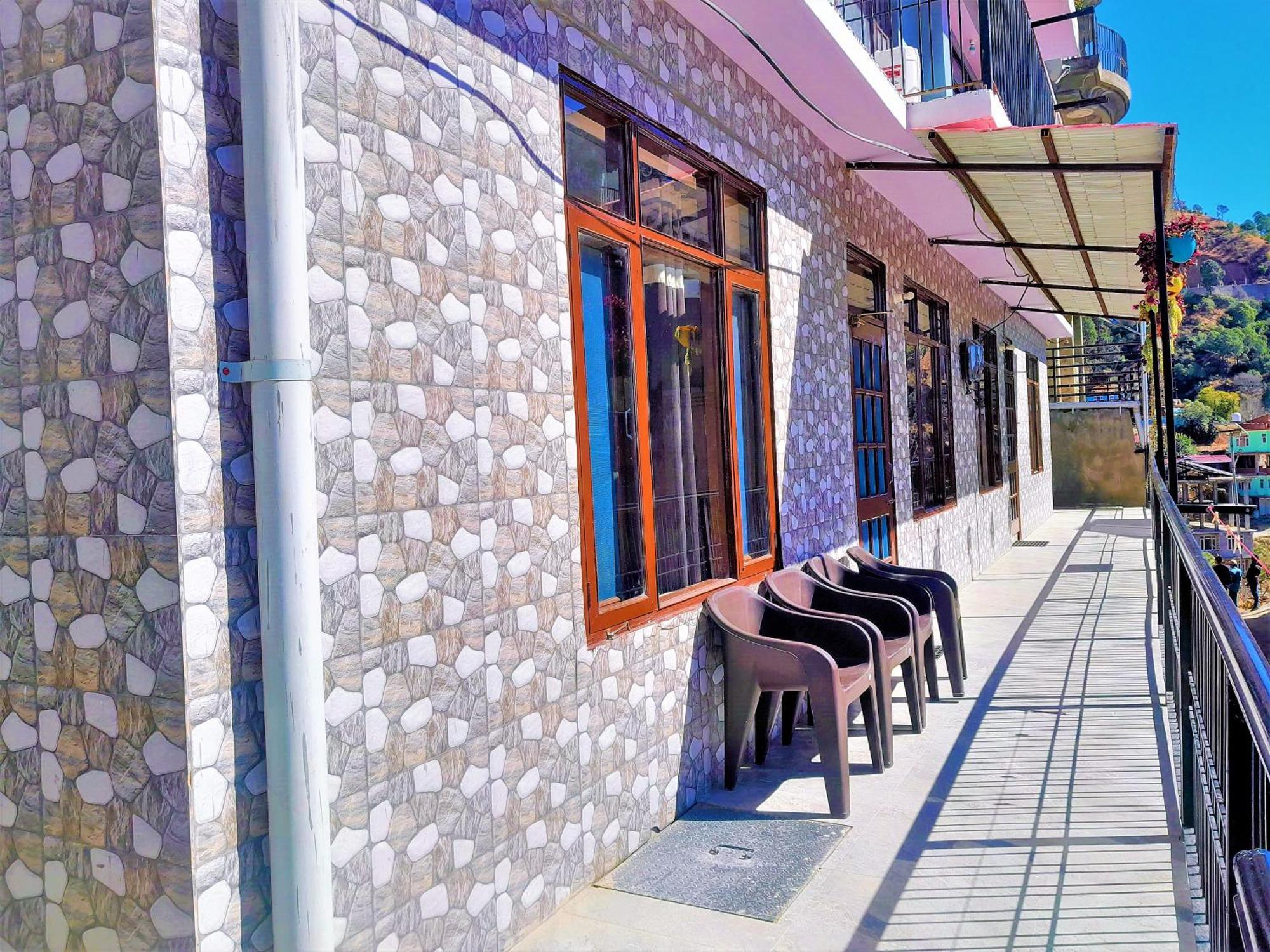 Mountain And Peace Apartment Shimla Ngoại thất bức ảnh