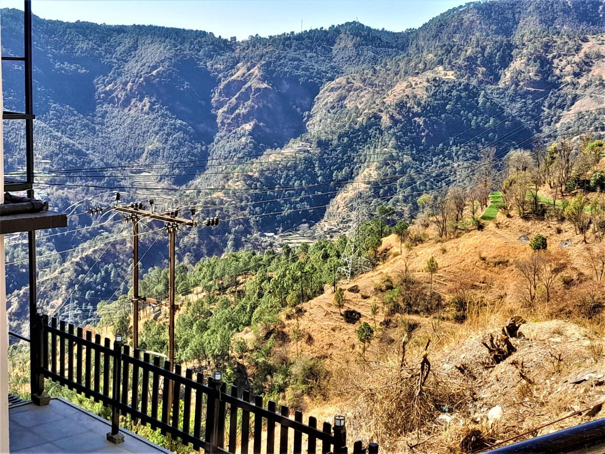 Mountain And Peace Apartment Shimla Ngoại thất bức ảnh